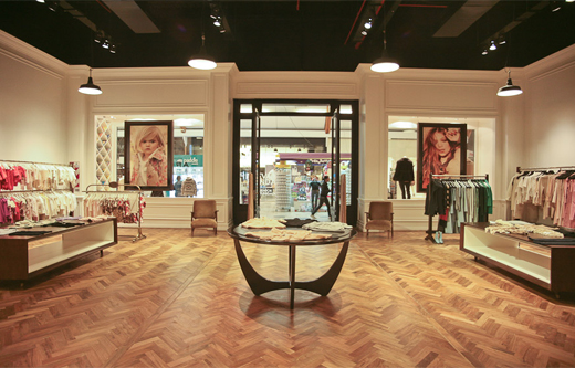 Akiabara Outlet - Edifiko Arquitectura - Espacio TrademEspacio Tradem