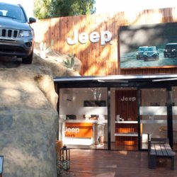 Arquitectura Publicitaria – Espacio Jeep en Cariló – Meta Fábrica