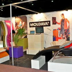 Reposeras de diseño para exteriores – Feria Presentes – Moldava