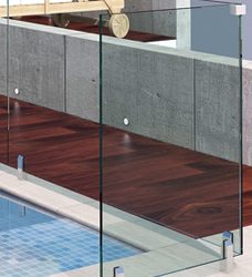 Cerramientos para piscinas en vidrio templado – Shawer
