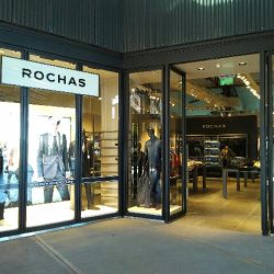 Diseño de locales de moda – Rochas Outlet Los Arcos – Arq. Francisco Cantarelli