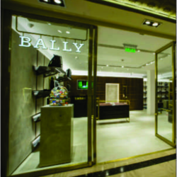 Diseño de locales de moda en Patio Bullrrich – BALLY – Arq. Francisco Cantarelli