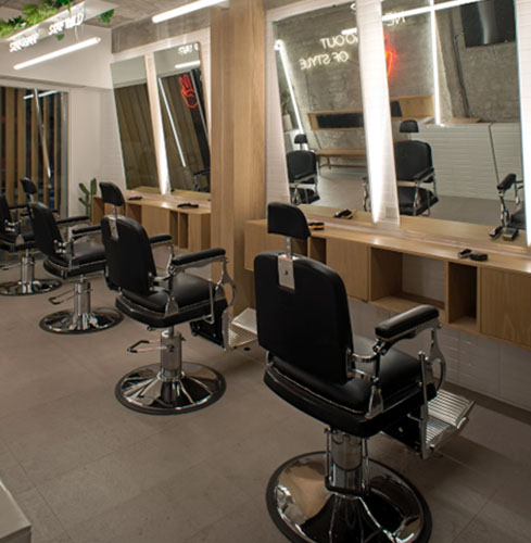 mobiliario-medida-para-locales-comerciales-barber-72-arpinteria-barragan-destacada