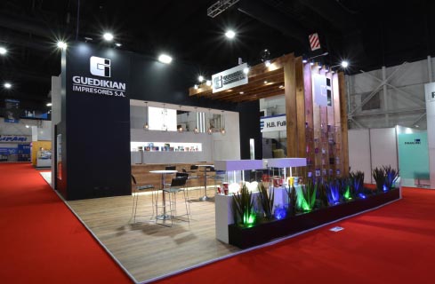 Diseño & construcción de stands para Feria – Guedikian Impresiones – B+T Arquitectura