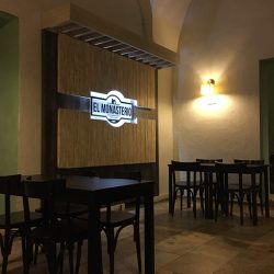 Diseño de locales gastronómicos en Microcentro – El Monasterio – Estudio BG+A