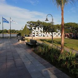 Cartelería con letras corpóreas para espacios públicos – Municipalidad de San Fernando – Aires Publicidad