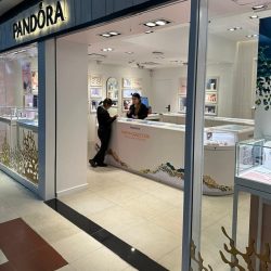 Diseño y construcción de locales comerciales – Pandora en Argentina – MZ LATAM