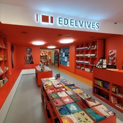 Diseño de locales comerciales en CABA – Edelvives – Arq. Santiago Pieretti